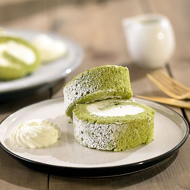 matcha roll cake