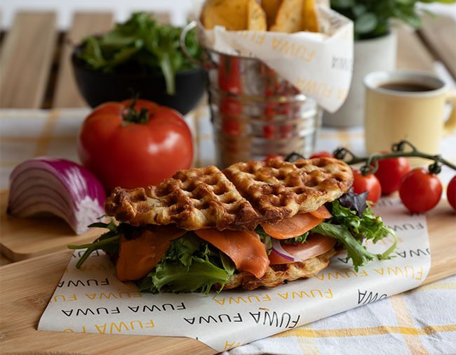 smoke salmon croffle