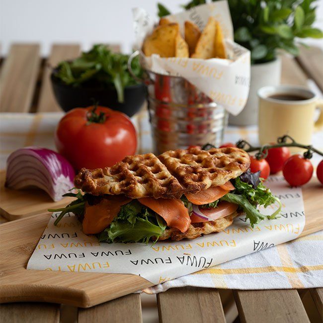 smoke salmon croffle